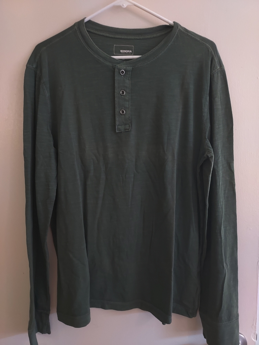 Sonoma Men's Long-Sleeve Henley Shirt in Forest Green